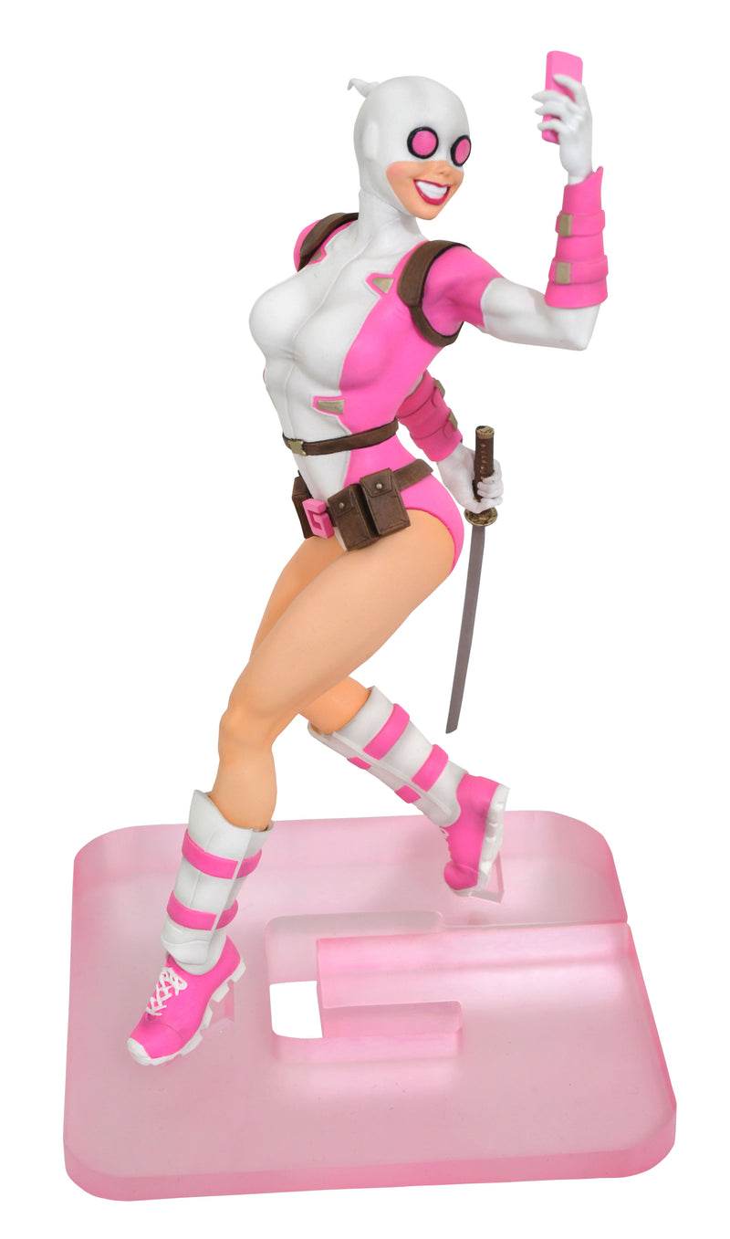 Marvel Gallery Gwenpool PVC Fig